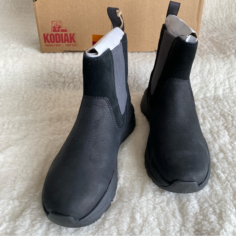 Kodiak Takla Womens Chelsea Boots, Black, Size 5.5